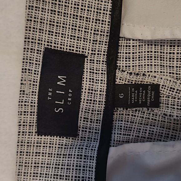 White House Black Market, crop black and white pants, size 6 - Picture 2 of 7